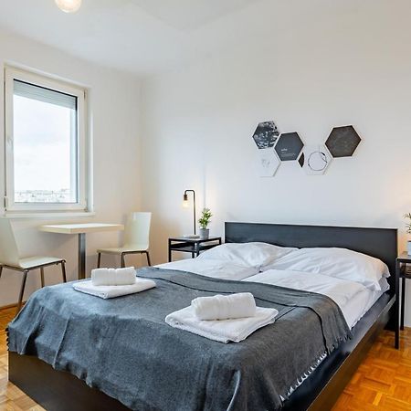 New With A View - Modern Studio Viena Exterior foto