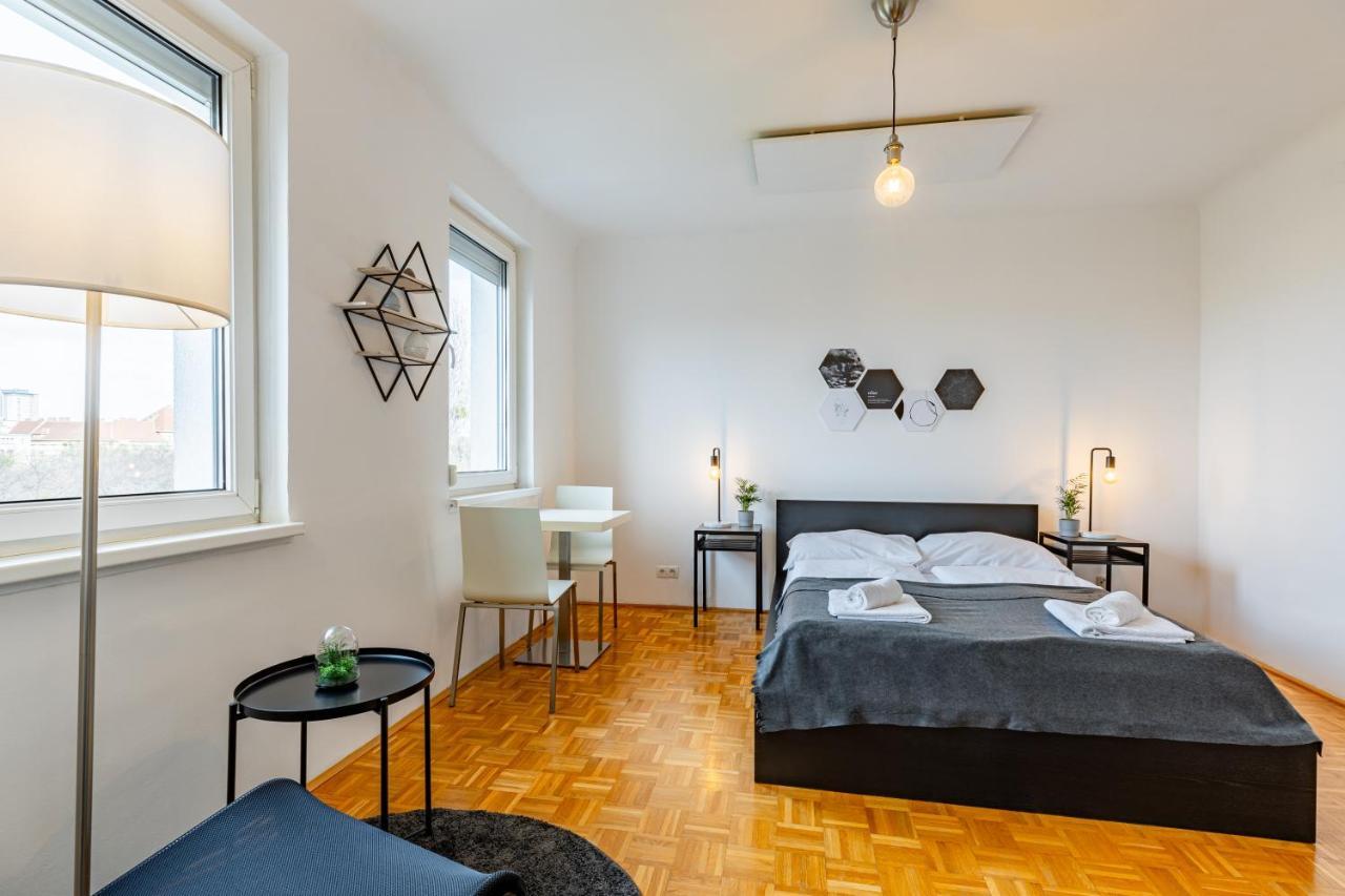 New With A View - Modern Studio Viena Exterior foto